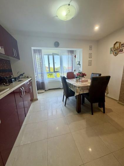 Apartament cu 2 camere decomandat, mobilat în Torontalului