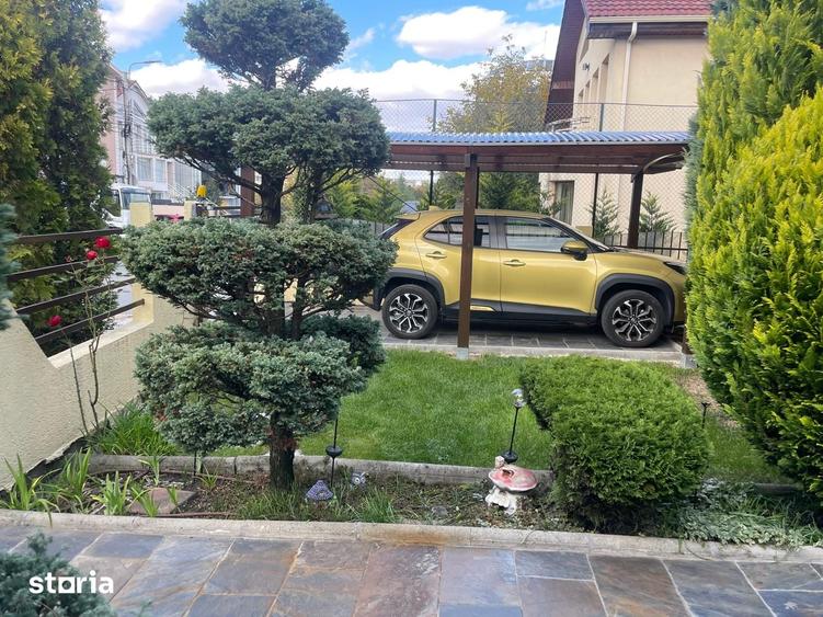 Casă cu 6 camere cu Teren 350 Mp în Europa