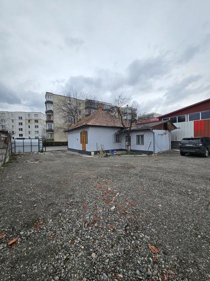 Casă cu 3 camere în Unirii