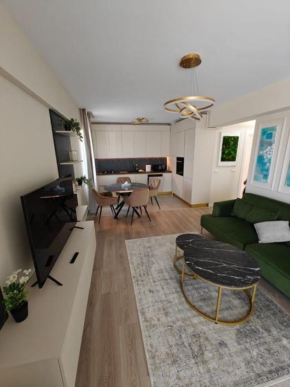 Apartament cu 3 camere decomandat în 13 Septembrie