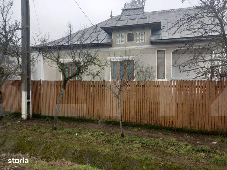 Casa din caramida cu teren urias 6.116 mp Verguleasa (Olt) - 6