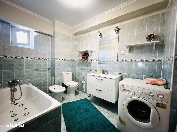 Apartament cu 4 camere în Aradului
