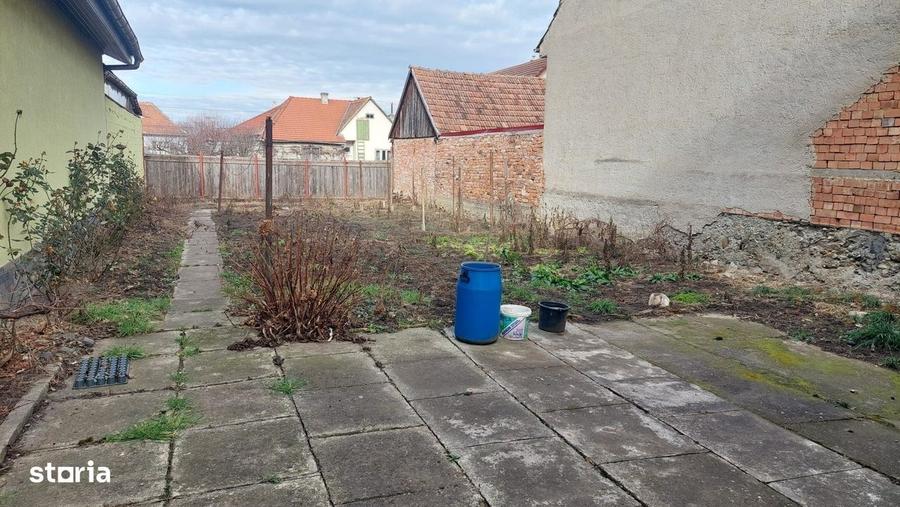 Casă cu 2 camere în Central