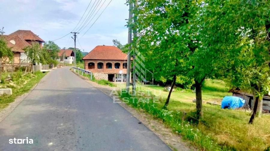 Spațiu comercial, în Almaș