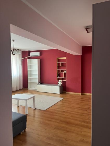 Apartament cu 2 camere semidecomandat în Pajura