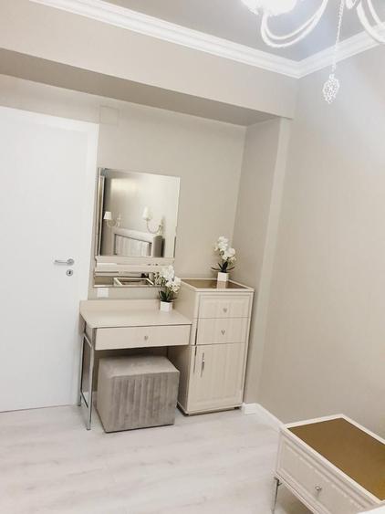 Apartament cu 2 camere semidecomandat, mobilat în Calea Călărașilor