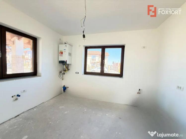 Casă cu 5 camere cu Teren 583 Mp în Săcălaz