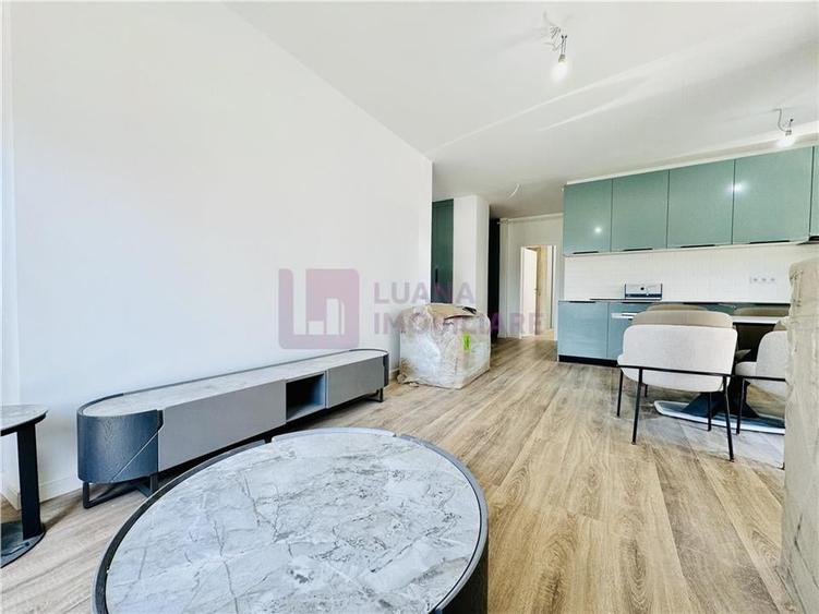Apartament cu 3 camere decomandat în Turnișor