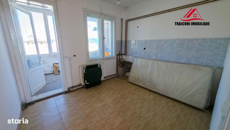 Apartament cu 3 camere decomandat în Ultracentral
