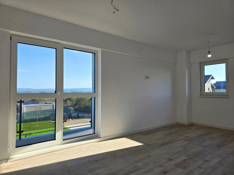 Apartament cu 2 camere decomandat în Galata