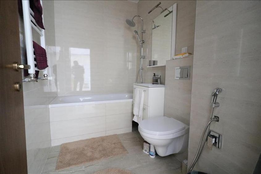 Apartament cu 2 camere decomandat în Păcurari