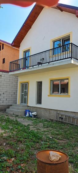Casă cu 4 camere în Kamsas