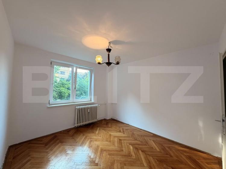 Apartament cu 2 camere semidecomandat în Brazda lui Novac