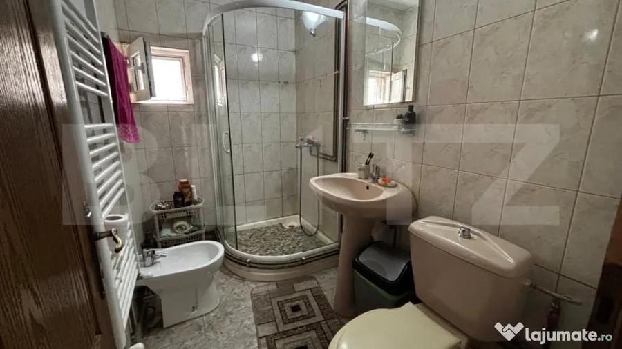 Casă cu 5 camere cu Teren 154 Mp în Brestei
