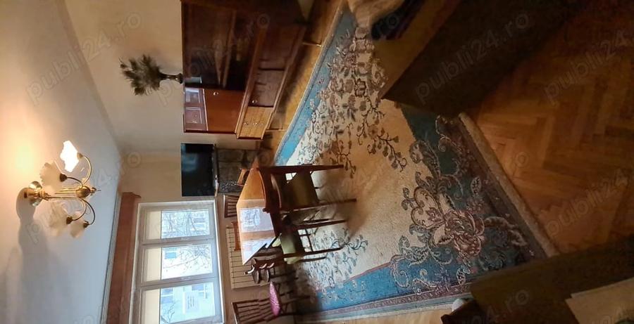 Apartament cu 3 camere decomandat în Vest