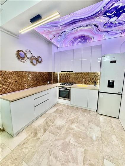 Apartament cu 2 camere decomandat, mobilat în Central