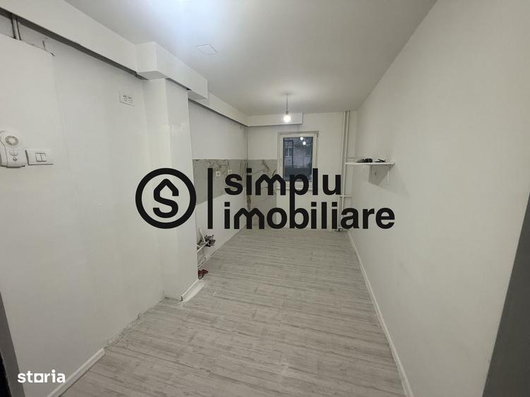 Apartament cu 4 camere decomandat în Valea Rosie