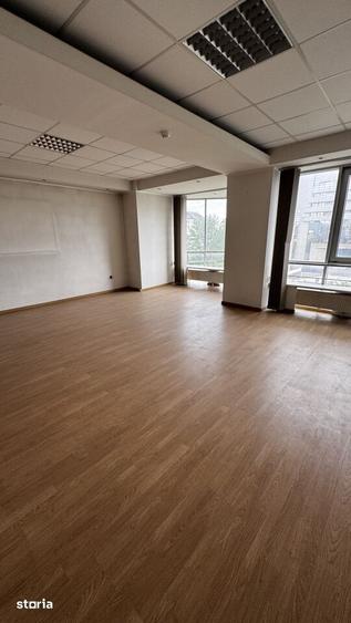 Spațiu comercial, de 1,397 mp, în Central