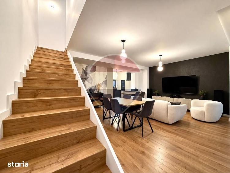 Casă cu 4 camere în Palazu Mare
