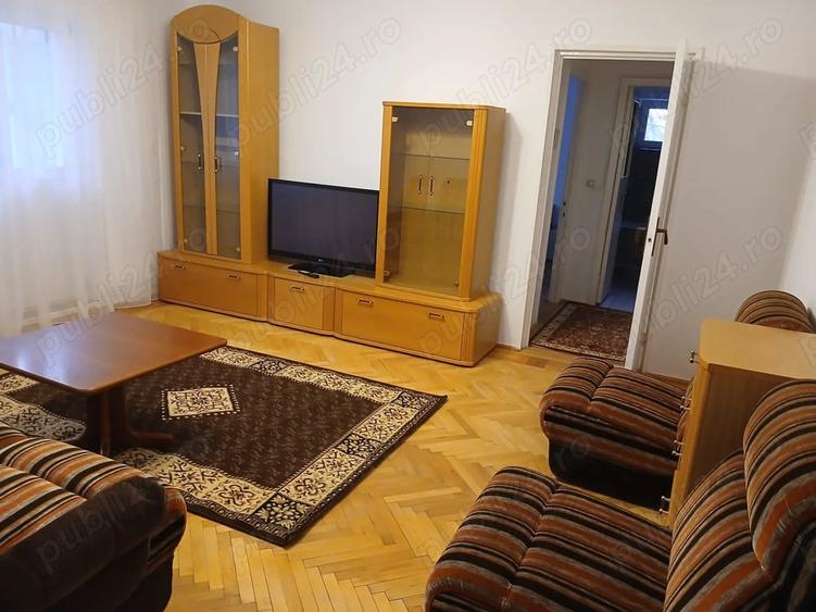 Apartament cu 2 camere semidecomandat, mobilat în Rovine