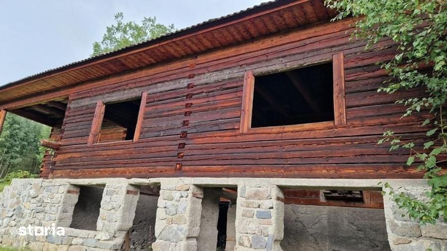 Vand casa de lemn veche - 2