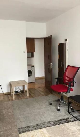 Garsonieră decomandată, mobilată în Metalurgie