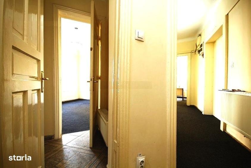 Spațiu comercial, de 700 mp, în Ferdinand