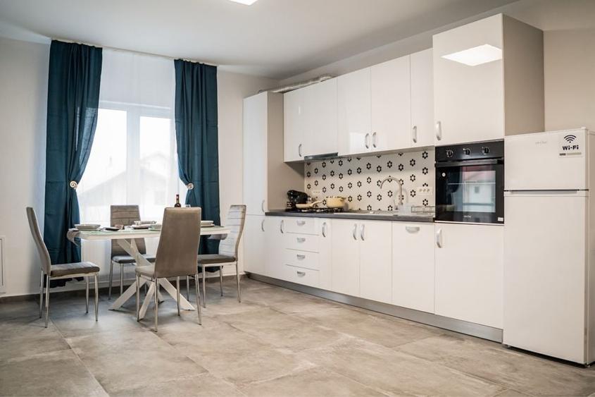 Apartament cu 2 camere decomandat în Dumbrăvița