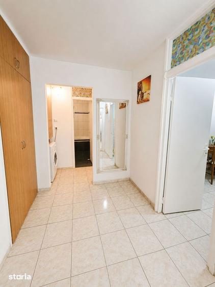 Apartament cu 2 camere decomandat, mobilat în Soarelui