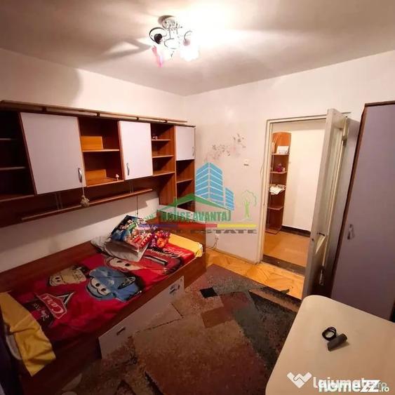 Apartament cu 4 camere decomandat în Ultracentral