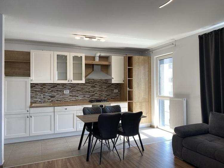 Apartament cu 2 camere decomandat în Aradului