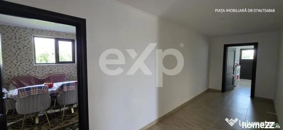 Casă cu 7 camere cu Teren 9800 Mp în Bungetu