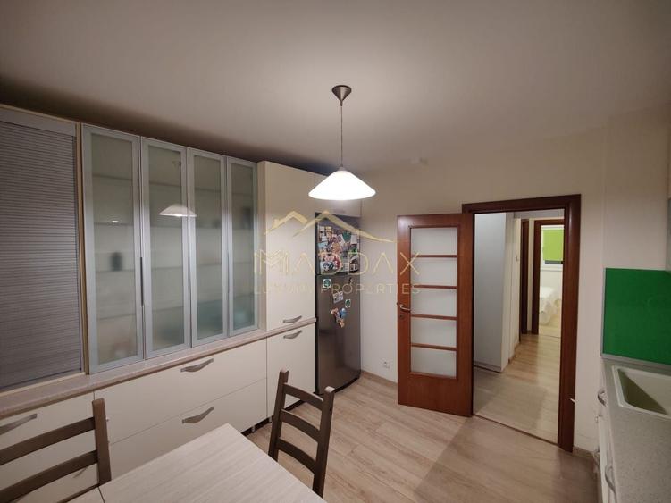 Apartament cu 3 camere decomandat, mobilat în 13 Septembrie