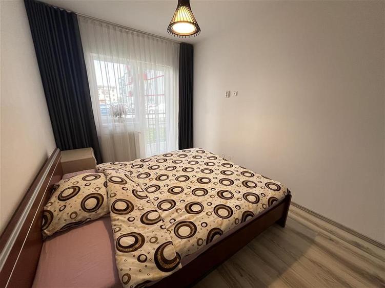 Apartament cu 2 camere semidecomandat, mobilat în Industrial Vest