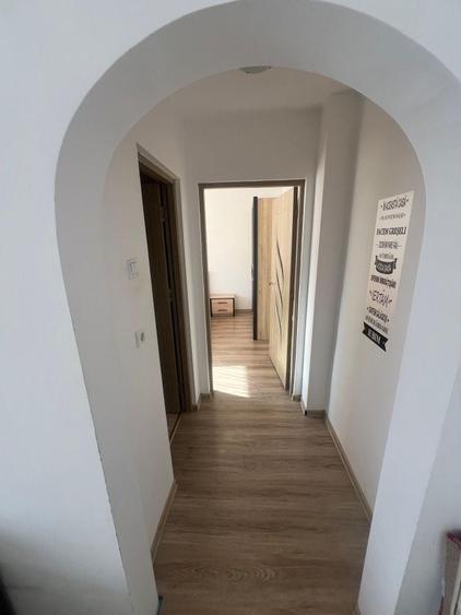 Apartament cu 2 camere semidecomandat în Deve