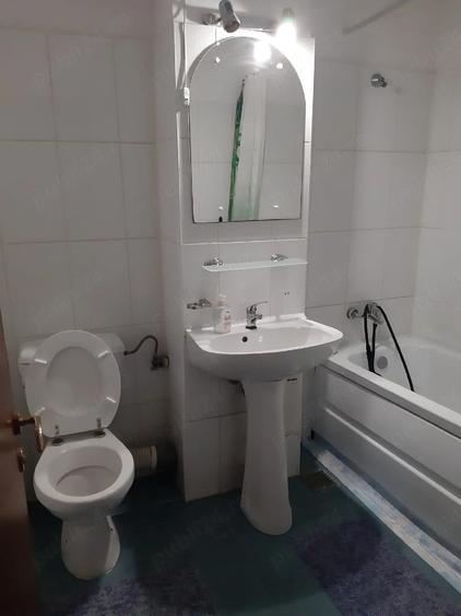 Apartament cu 2 camere semidecomandat în Titan