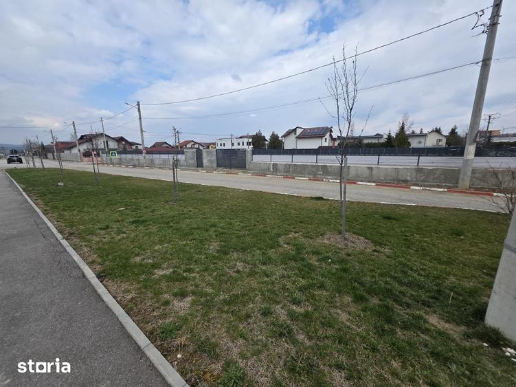 Teren de 2242 mp, în Central