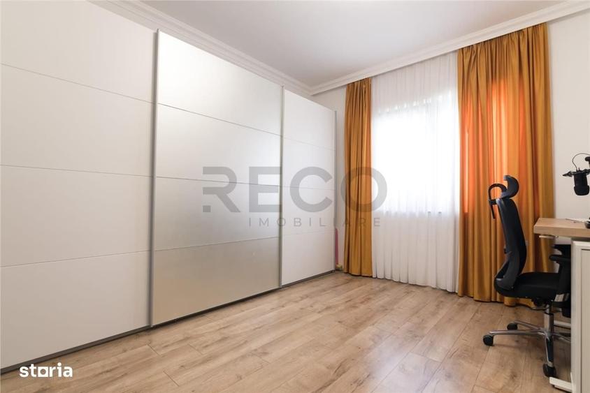 Casă cu 4 camere în Central