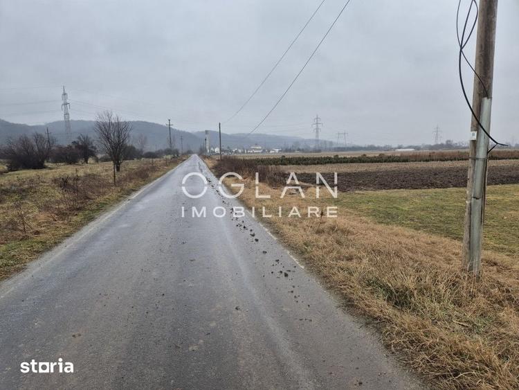 Teren de 11300 mp, în Șelimbăr