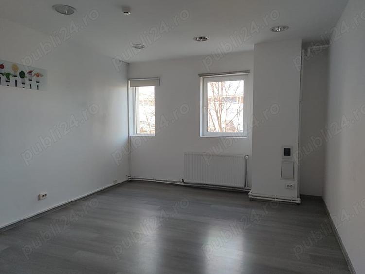 Spațiu comercial, de 870 mp, în Central