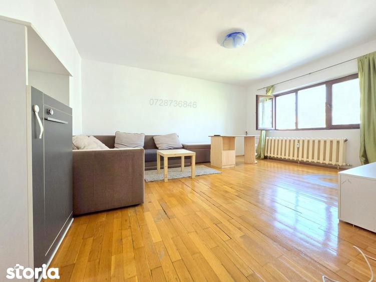 Apartament cu 3 camere decomandat în Centrul Civic