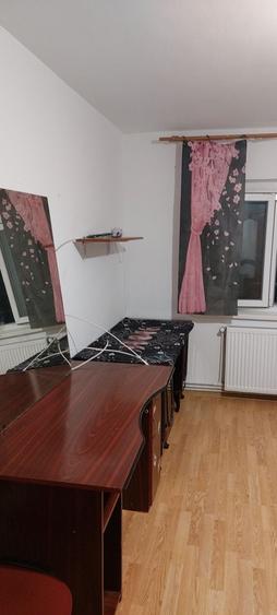 Apartament cu 2 camere decomandat în E3