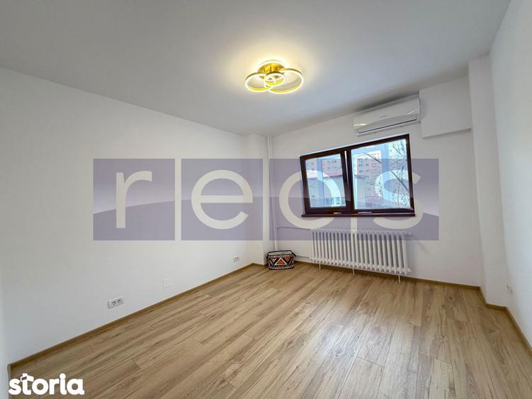 Apartament cu 3 camere în Tei