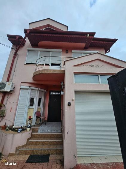 Casă cu 3 camere în Central