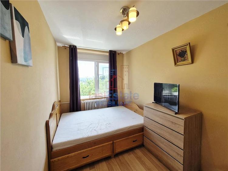 Apartament cu 3 camere în Filiași