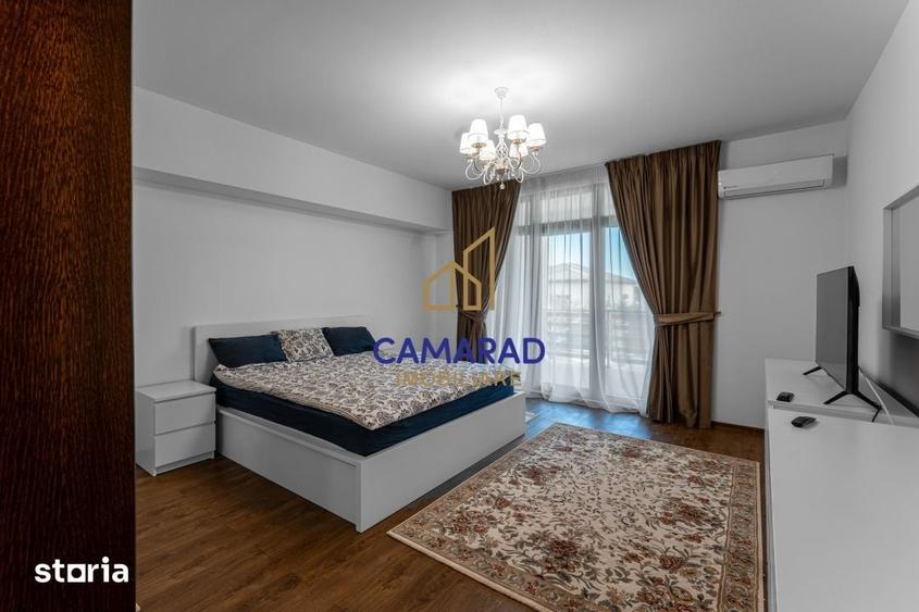 Casă cu 8 camere cu Teren 1000 Mp în Central