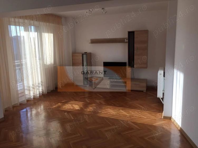 Apartament cu 4 camere decomandat în Ultracentral