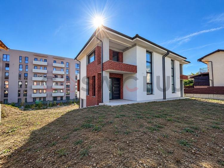 Duplex cu 5 camere cu Canalizare în Iris
