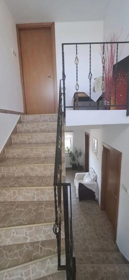 Casă cu 6 camere cu Teren 159 Mp în Andronache