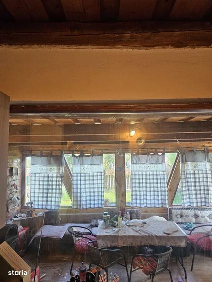 Casă cu 4 camere semidecomandat cu Teren 300 Mp în Mărișel